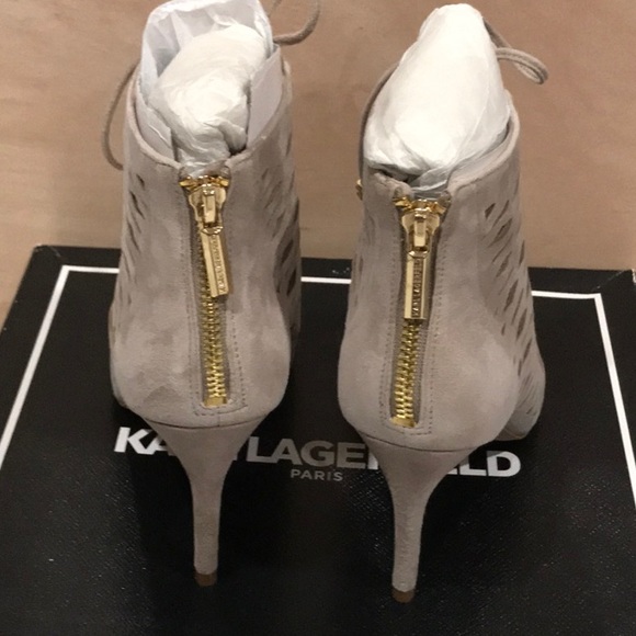 🆕️ Karl Lagerfeld Berry Cutout Open Toe Taupe Suede Booties size 5 - Picture 9 of 12